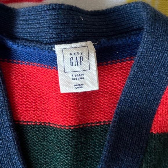 GAP toddler Cardigan Sweater - Picture 2 of 3